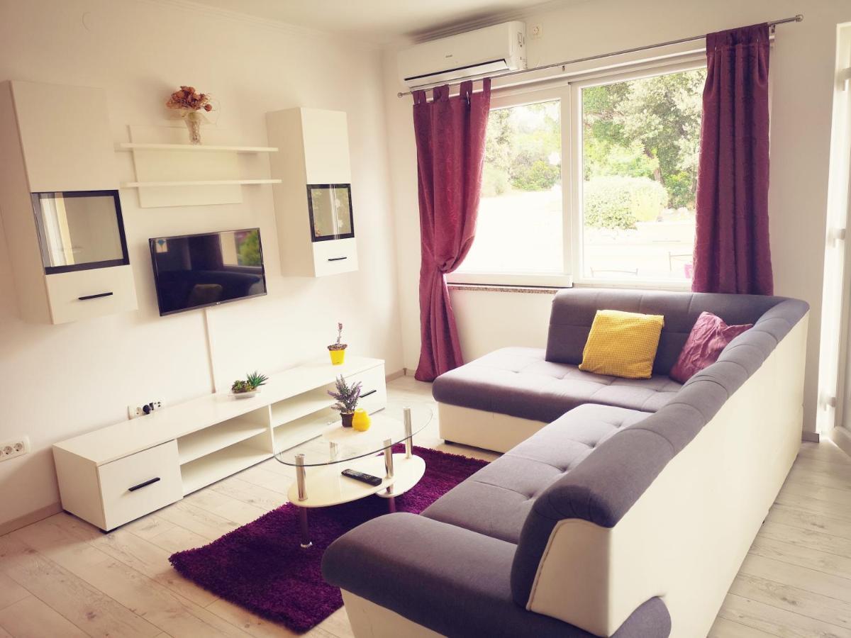 Apartmani "Sandro" Gonar Раб Экстерьер фото