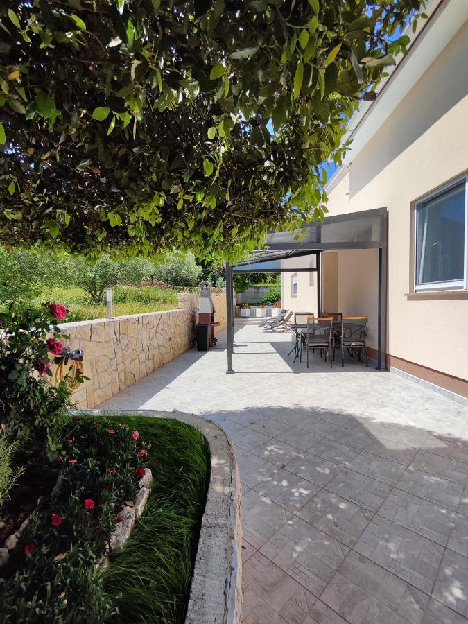 Apartmani "Sandro" Gonar Раб Номер фото