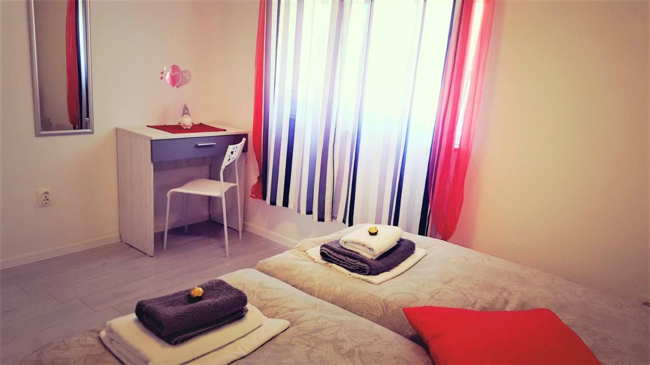 Apartmani "Sandro" Gonar Раб Экстерьер фото