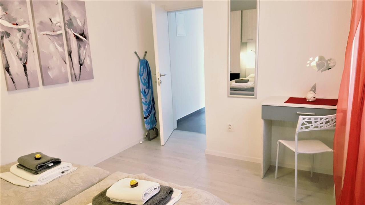 Apartmani "Sandro" Gonar Раб Экстерьер фото