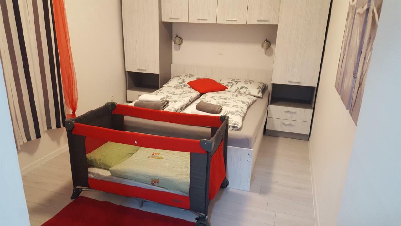 Apartmani "Sandro" Gonar Раб Экстерьер фото